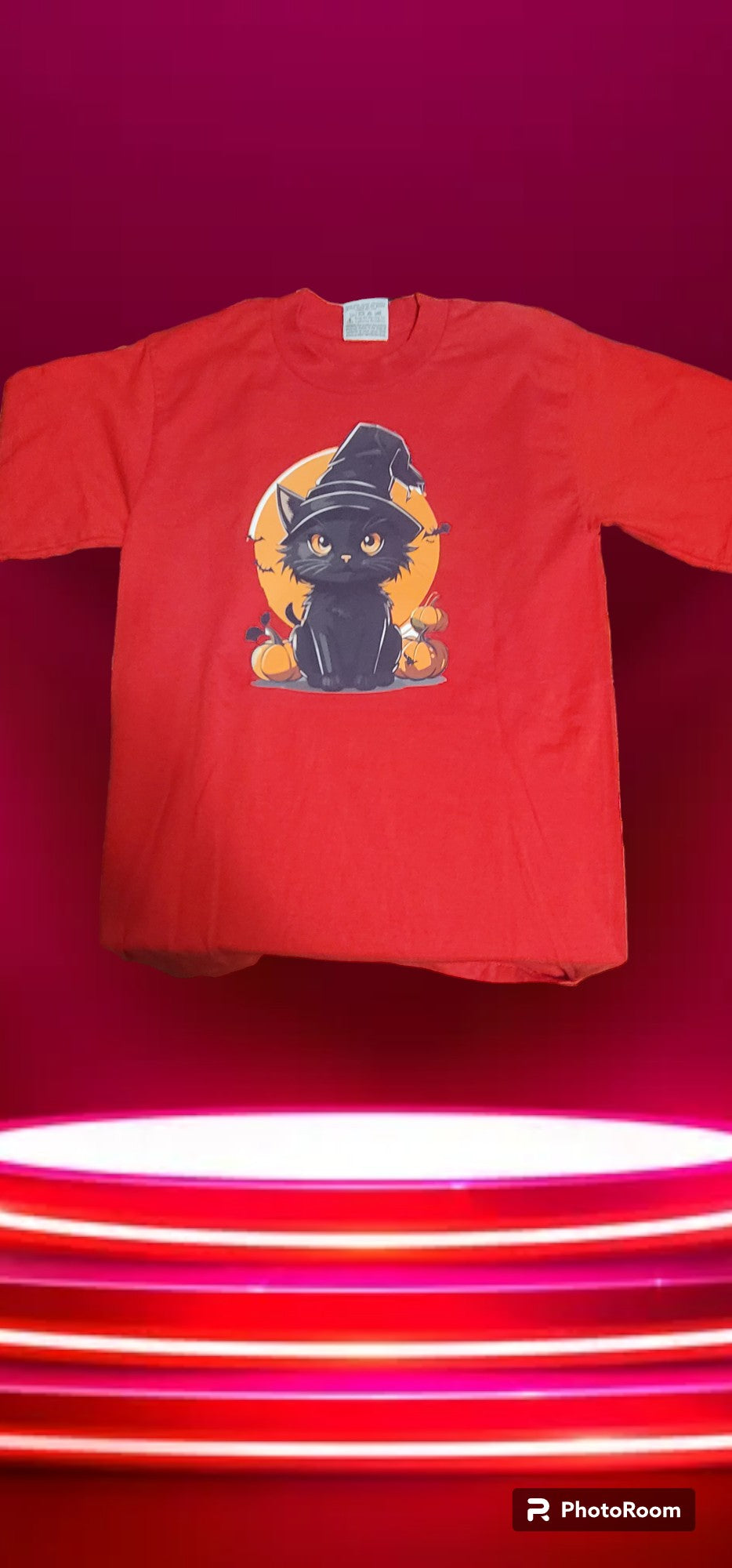 Custom Graphic T-Shirt Halloween cat in front of pumpkin patch design